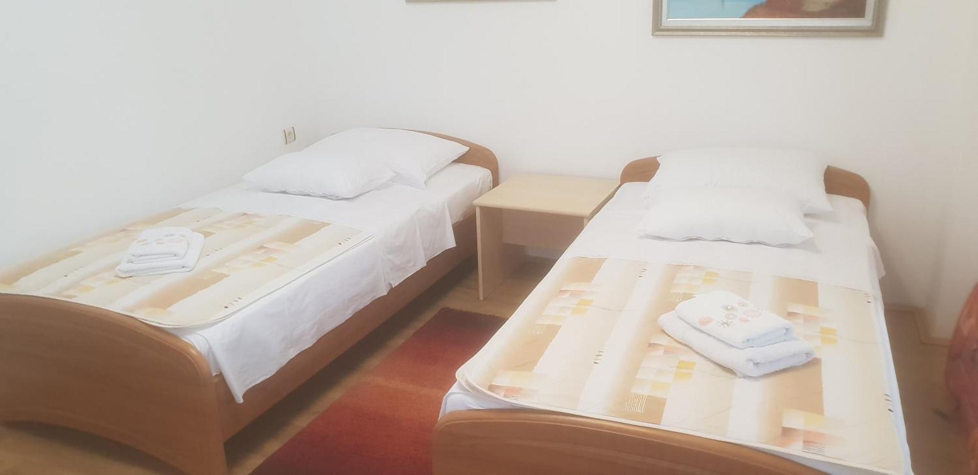 Apartments Mise Огулин Екстериор снимка
